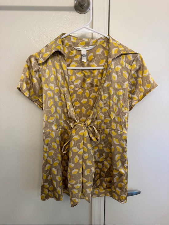 Diane von Furstenberg Vespa Silk Blouse Gingko Floral Tie Front Yellow Size 4